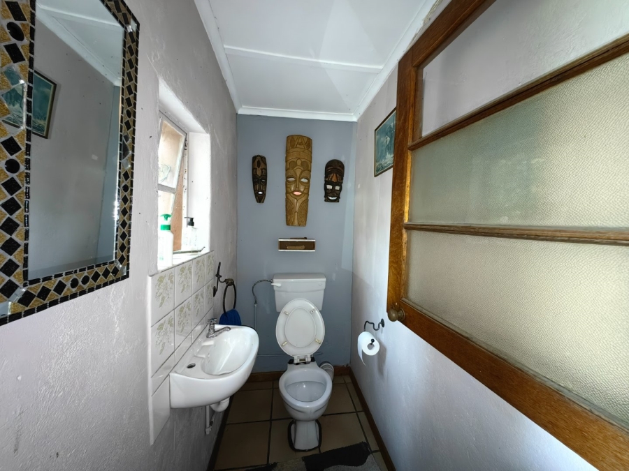 6 Bedroom Property for Sale in Glenlilly Western Cape